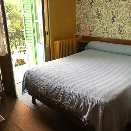 Plaisance Отель *