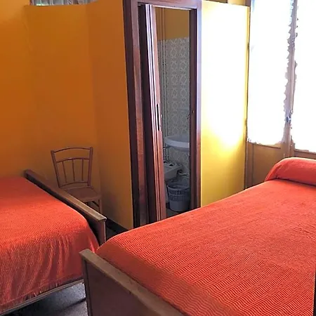 Plaisance Szálloda *